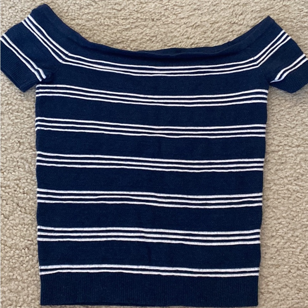 American Eagle off the shoulder top